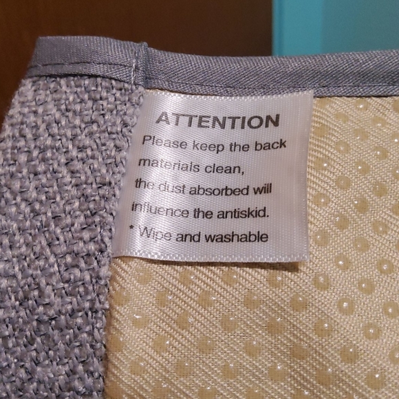 5 Pocket Remote Holder - Picture 4 of 6